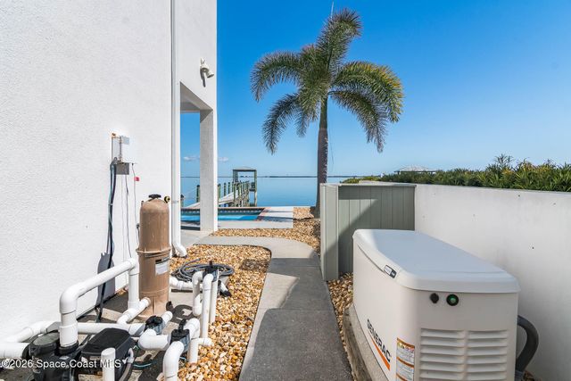 1870 Harbor Point Drive, Merritt Island, FL 32952