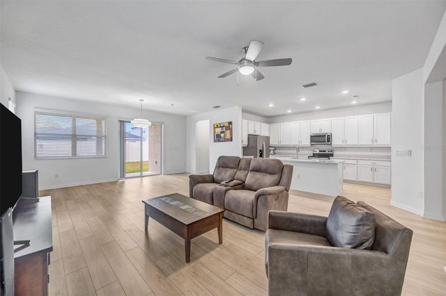 7882 LENNOX LOOP, Wesley Chapel, FL 33544