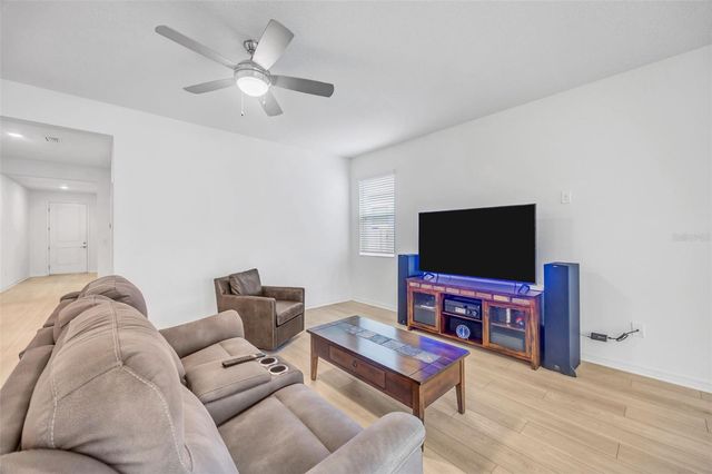 7882 LENNOX LOOP, Wesley Chapel, FL 33544