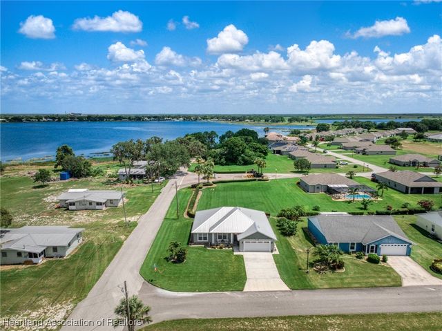 340 W Peabody Circle, Avon Park, FL 33825