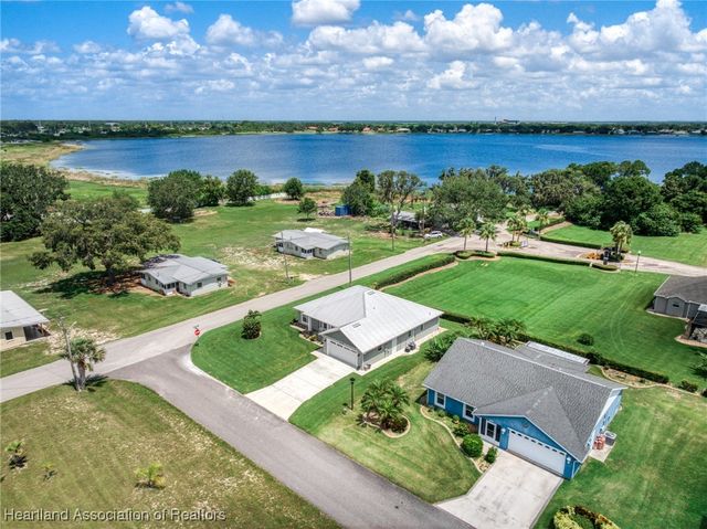 340 W Peabody Circle, Avon Park, FL 33825