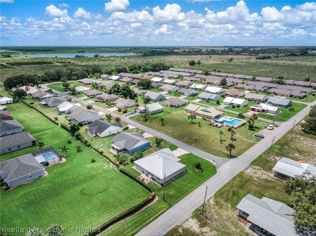 340 W Peabody Circle, Avon Park, FL 33825