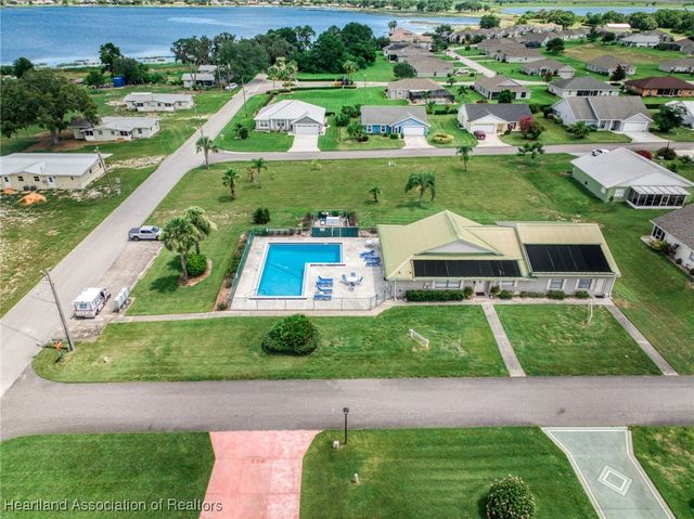 340 W Peabody Circle, Avon Park, FL 33825