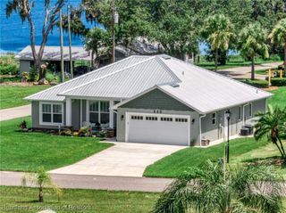 340 W Peabody Circle, Avon Park, FL 33825