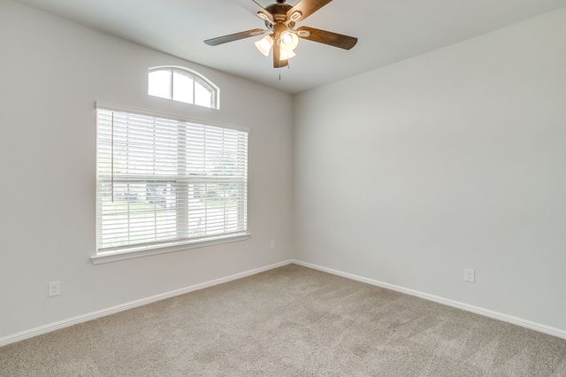 10025 Poinsett Way, Fort Worth, TX 76108