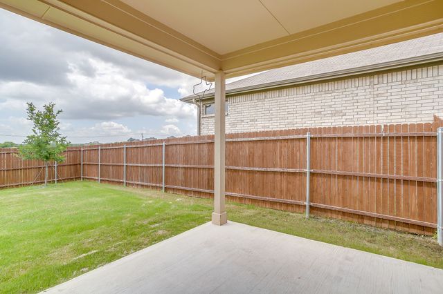10025 Poinsett Way, Fort Worth, TX 76108