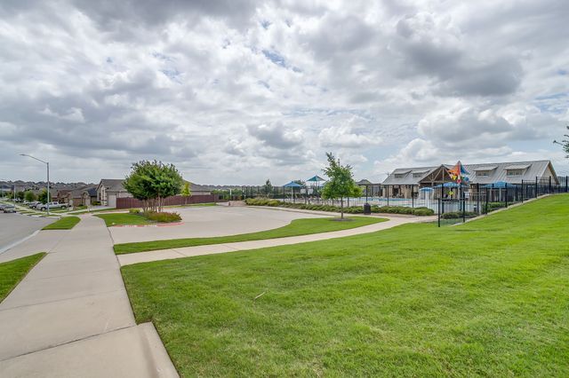 10025 Poinsett Way, Fort Worth, TX 76108