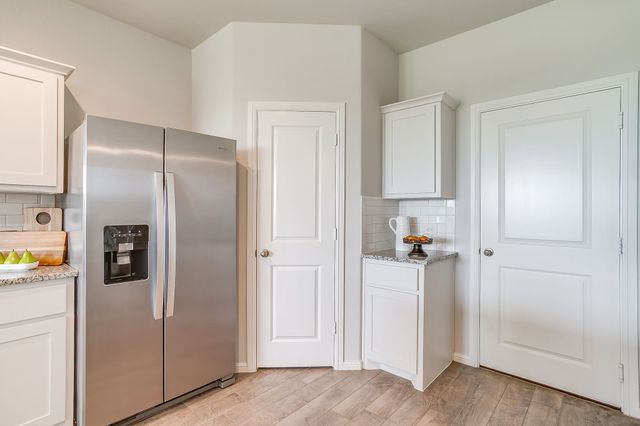 10025 Poinsett Way, Fort Worth, TX 76108