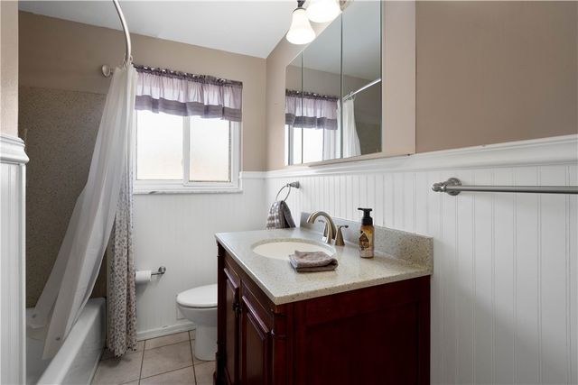 1740 Malor Dr, Baldwin Boro, PA 15227