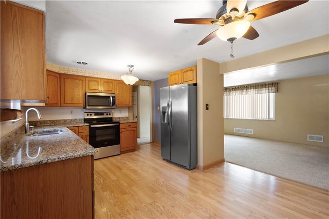 1740 Malor Dr, Baldwin Boro, PA 15227