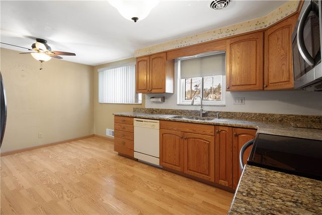 1740 Malor Dr, Baldwin Boro, PA 15227