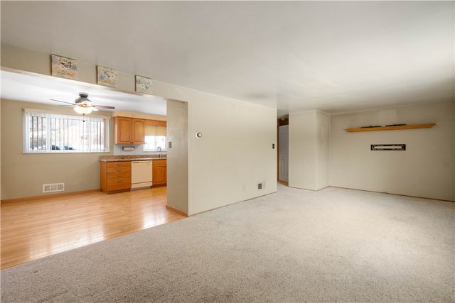 1740 Malor Dr, Baldwin Boro, PA 15227