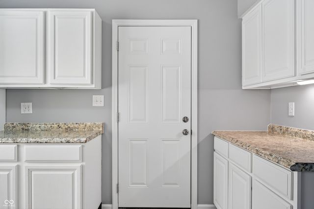 5617 Milhouse Road, Indianapolis, IN 46221