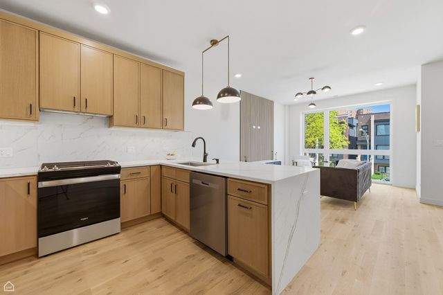 4130 S calumet Avenue, Chicago, IL 60653