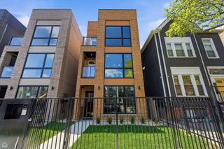 4130 S calumet Avenue, Chicago, IL 60653