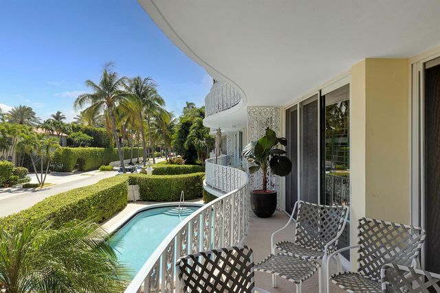 227 Australian Avenue 1e, Palm Beach, FL 33480
