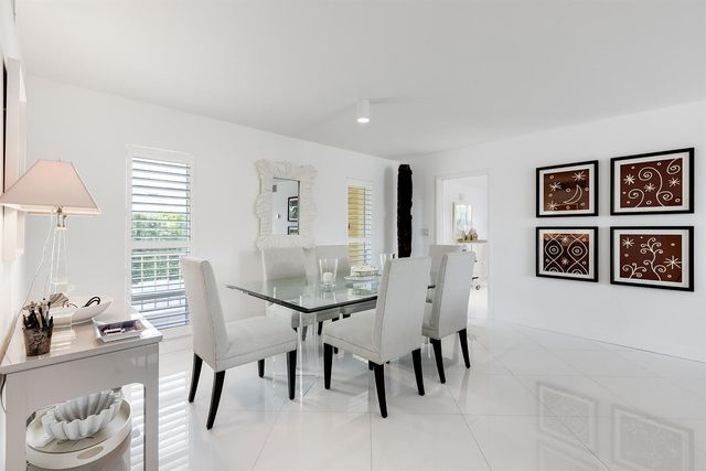 227 Australian Avenue 1e, Palm Beach, FL 33480