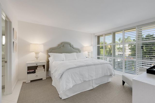 227 Australian Avenue 1e, Palm Beach, FL 33480