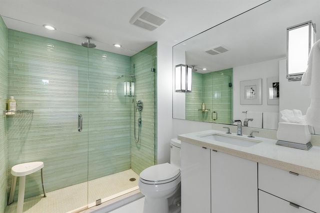 227 Australian Avenue 1e, Palm Beach, FL 33480