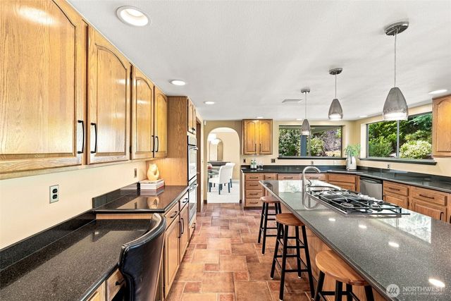 10517 47th Street E, Edgewood, WA 98372