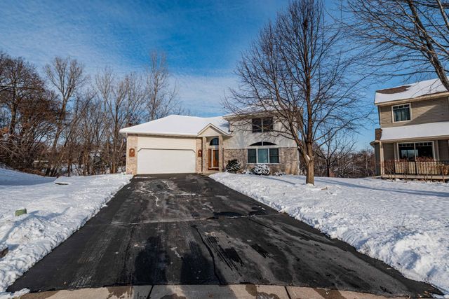 6492 Bordeaux Court, Inver Grove Heights, MN 55076