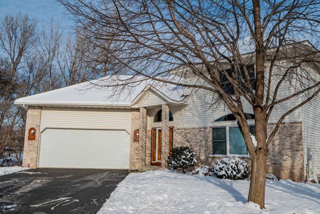 6492 Bordeaux Court, Inver Grove Heights, MN 55076