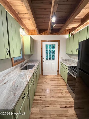1096 Mount Tabor Road, Topton, NC 28781