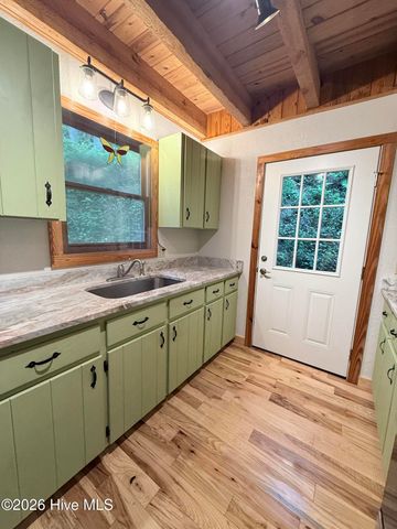 1096 Mount Tabor Road, Topton, NC 28781