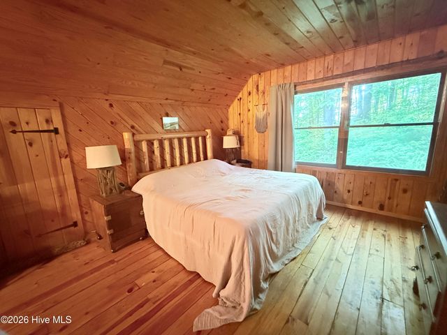 1096 Mount Tabor Road, Topton, NC 28781