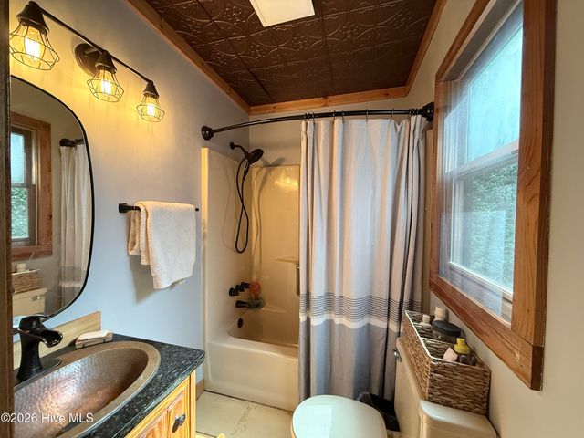 1096 Mount Tabor Road, Topton, NC 28781