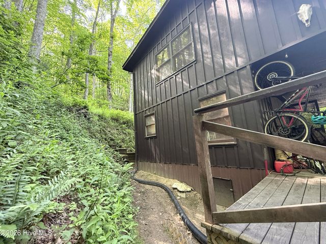 1096 Mount Tabor Road, Topton, NC 28781
