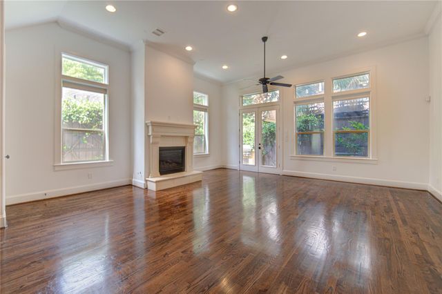 6520 Rodrigo Street, Houston, TX 77007