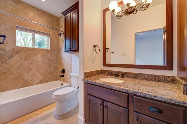 6520 Rodrigo Street, Houston, TX 77007