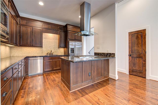 6520 Rodrigo Street, Houston, TX 77007