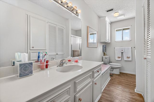 427 Tahiti Road, Tiki Island, TX 77554