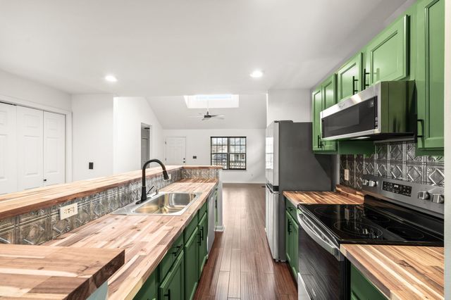 1904 Terragon Ct, Antioch, TN 37013