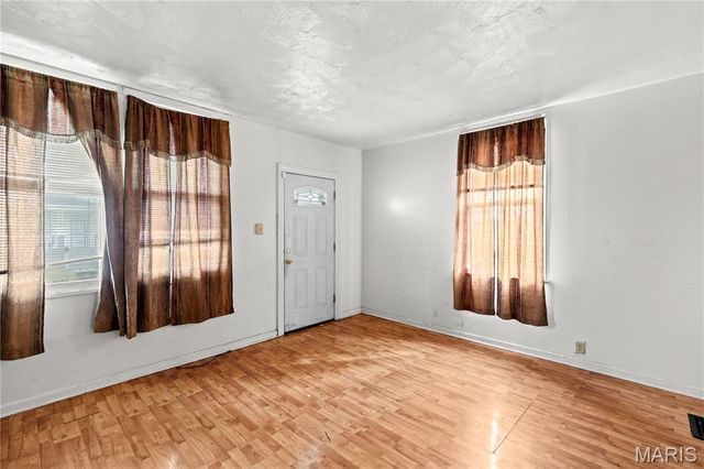 610 Jackson Street, St Louis, MO 63147