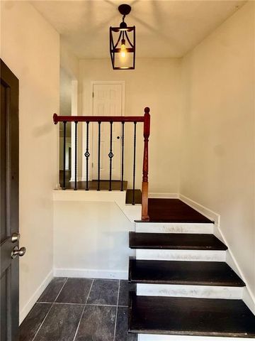 11 Saint Claire Lane NE, Atlanta, GA 30324