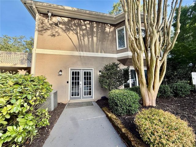 11 Saint Claire Lane NE, Atlanta, GA 30324