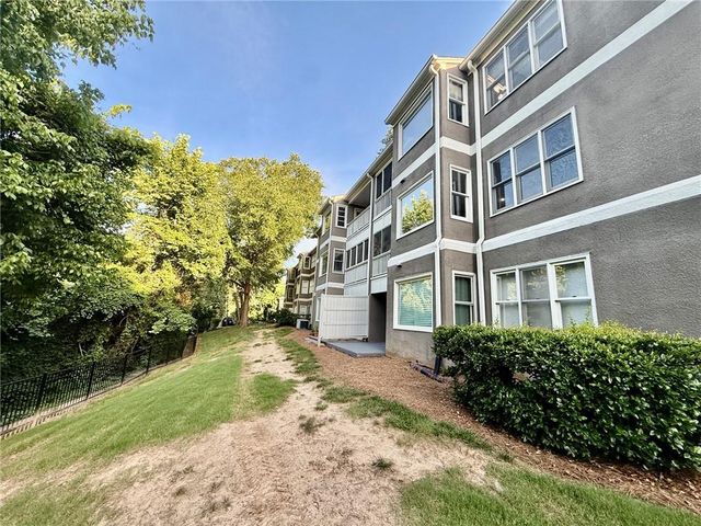 11 Saint Claire Lane NE, Atlanta, GA 30324