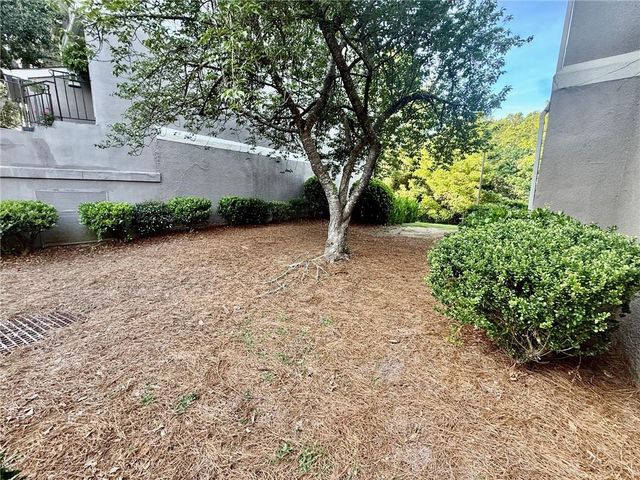11 Saint Claire Lane NE, Atlanta, GA 30324