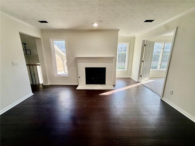 11 Saint Claire Lane NE, Atlanta, GA 30324