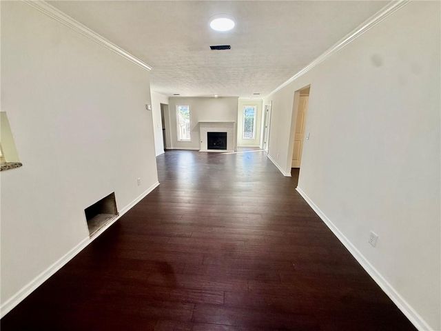 11 Saint Claire Lane NE, Atlanta, GA 30324