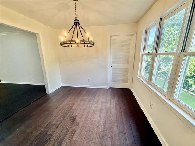 11 Saint Claire Lane NE, Atlanta, GA 30324