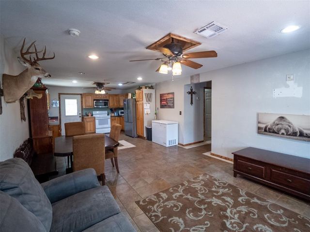 23515 Us Highway 177, Tecumseh, OK 74873