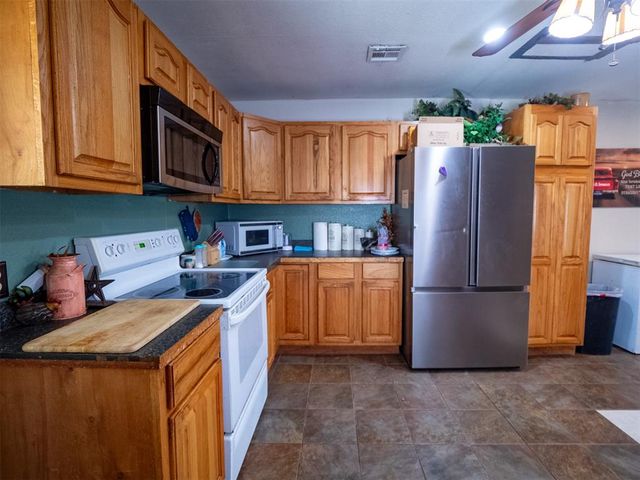 23515 Us Highway 177, Tecumseh, OK 74873