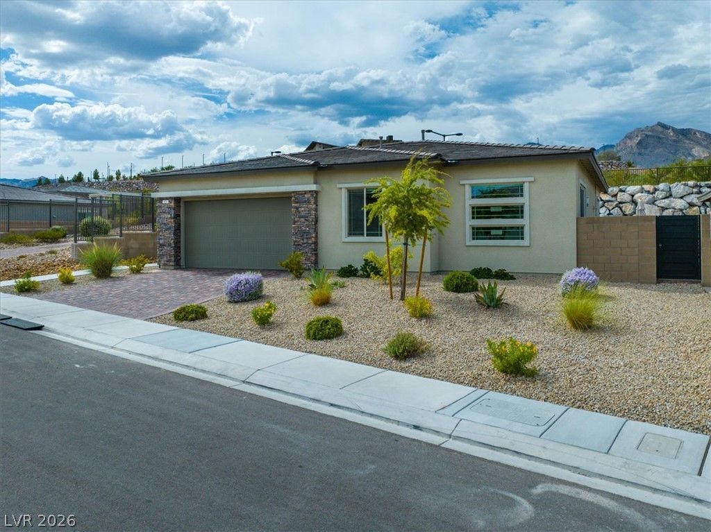 921 Woodburn Lane, Las Vegas, NV 89138 — photo 3
