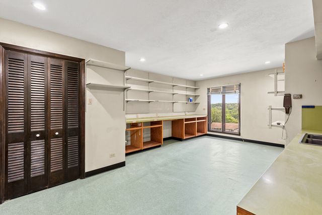 1188 Windwood Lane, Woodway, TX 76712