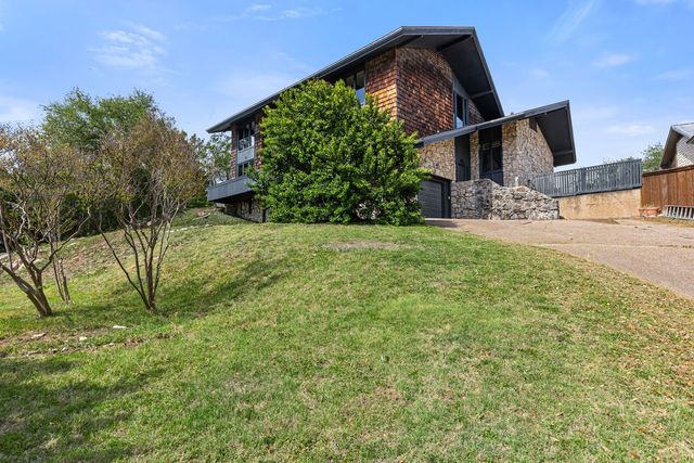 1188 Windwood Lane, Woodway, TX 76712