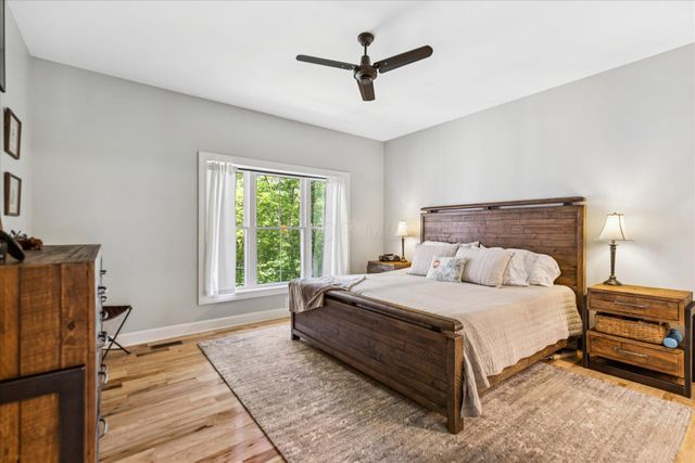 972 Sauk Lane, Hide A Way Hills, OH 43107